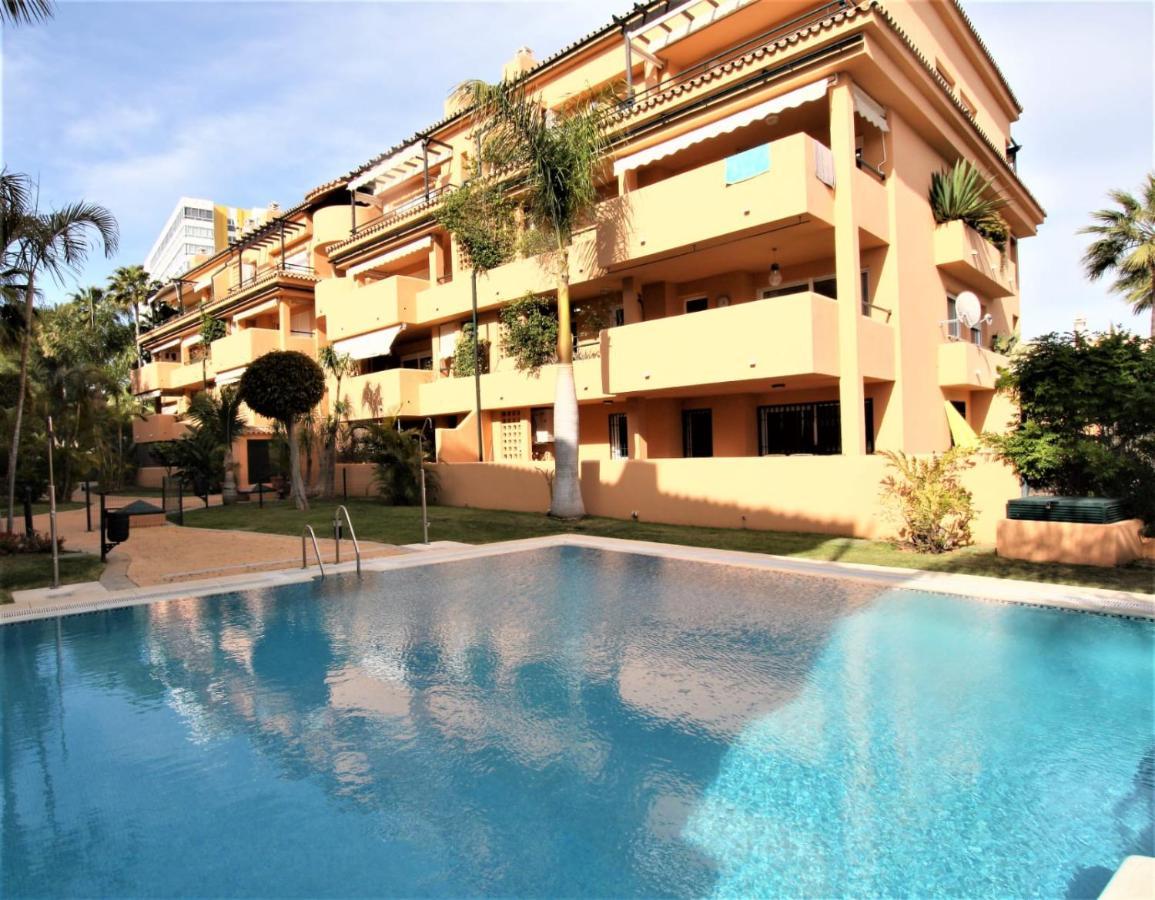 Apartamento Beachfront La Jacaranda Marbella Ngoại thất bức ảnh