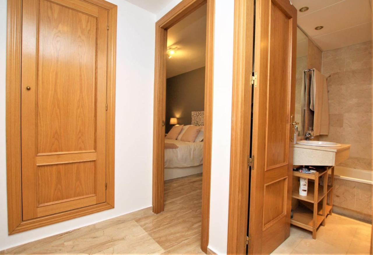 Apartamento Beachfront La Jacaranda Marbella Ngoại thất bức ảnh