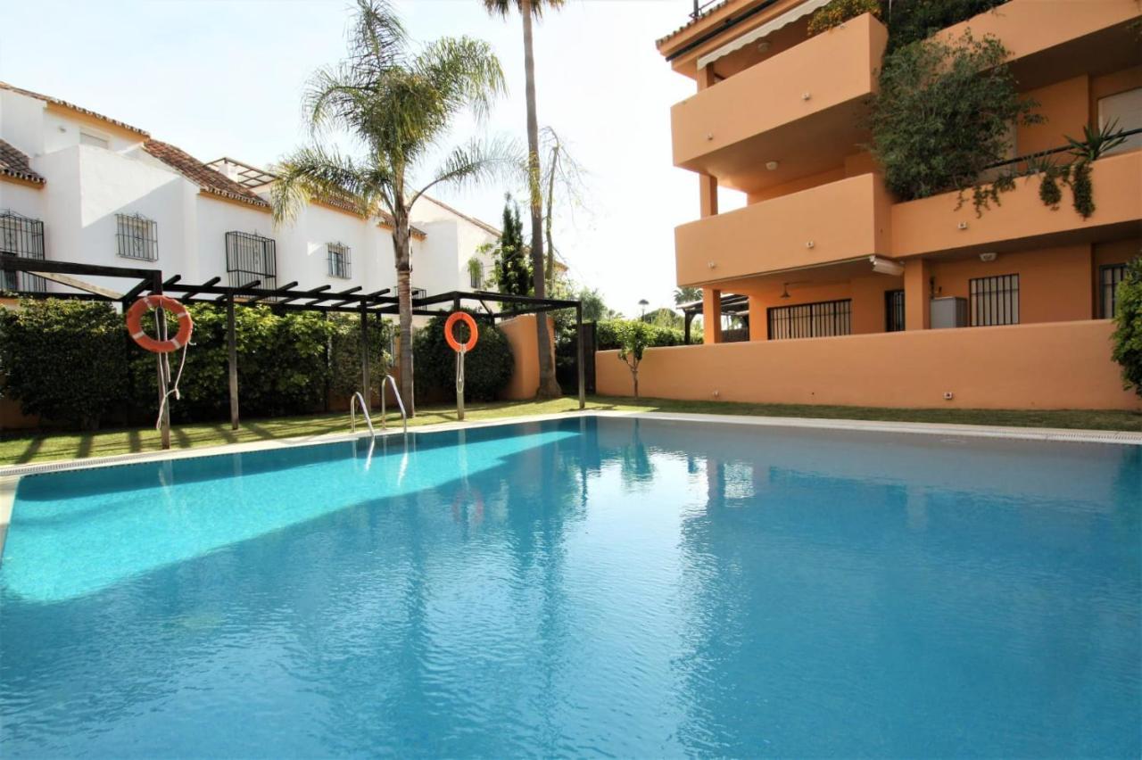 Apartamento Beachfront La Jacaranda Marbella Ngoại thất bức ảnh