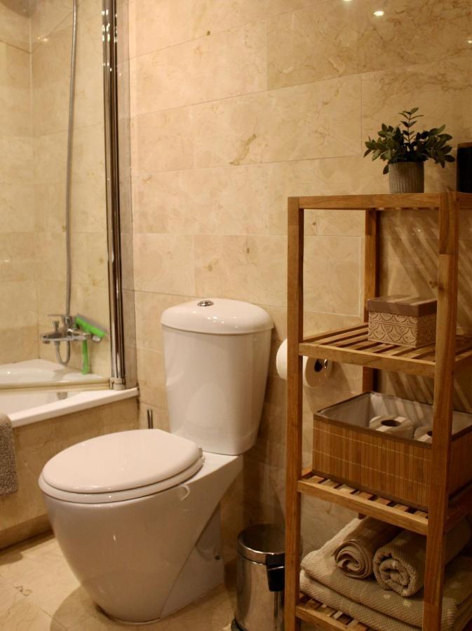 Apartamento Beachfront La Jacaranda Marbella Ngoại thất bức ảnh